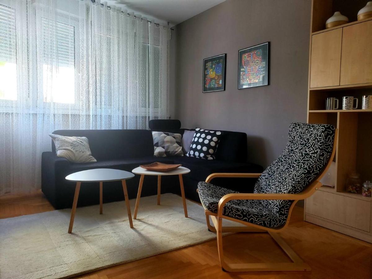 Appartamento Stan Na Dan "Irina" Banja Luka Esterno foto