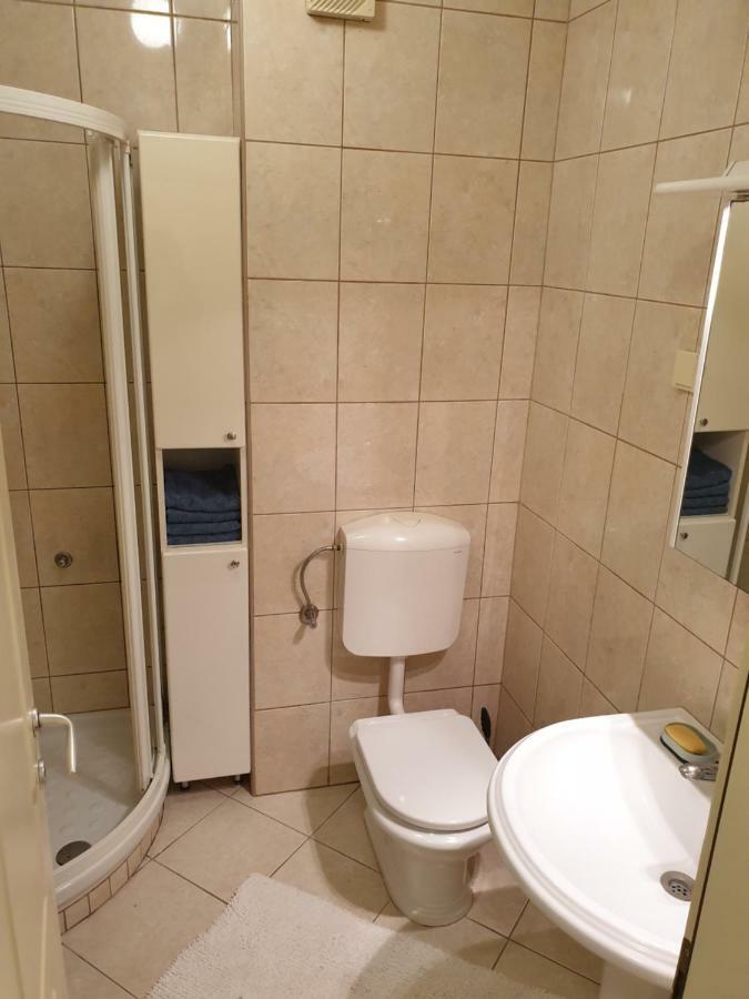 Appartamento Stan Na Dan "Irina" Banja Luka Esterno foto